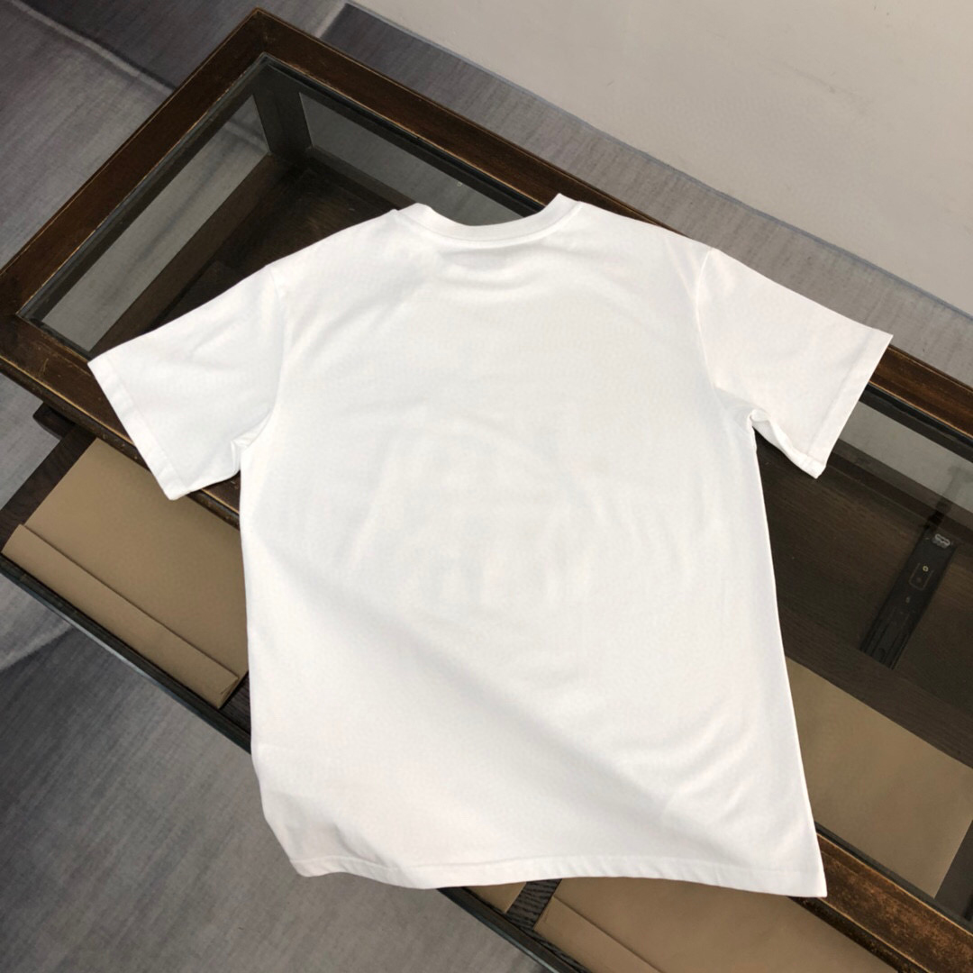 【FENDI公式旗艦店】フェンディ 半袖 Tシャツ ご好評に付き再入荷！