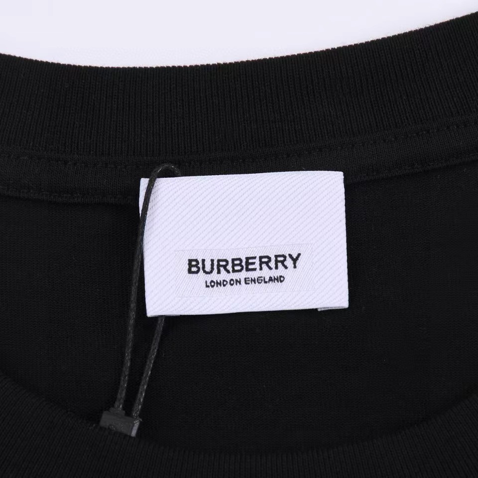 【BURBERRY旗艦店】バーバリー 半袖Tシャツ ご好評に付き再入荷！
