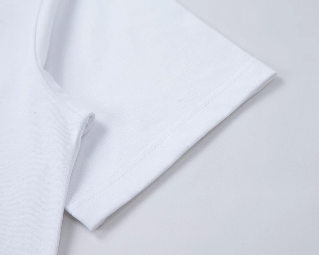 【BURBERRY旗艦店】バーバリー 半袖Tシャツ ご好評に付き再入荷！
