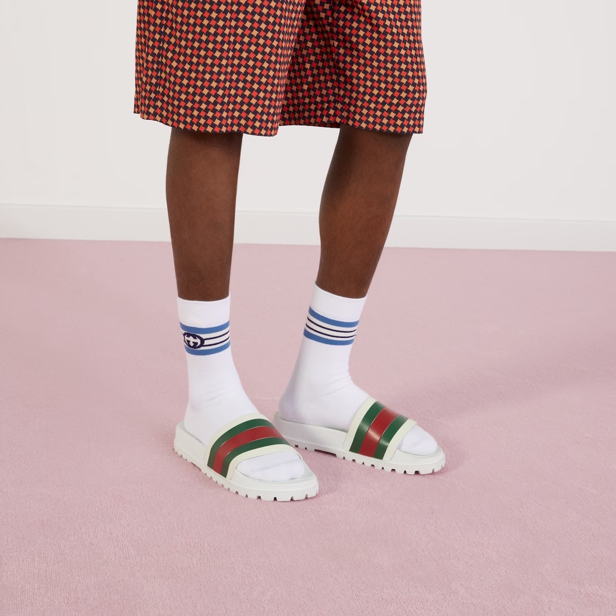 **GUCCI**　ラバーメンズ スライドサンダル