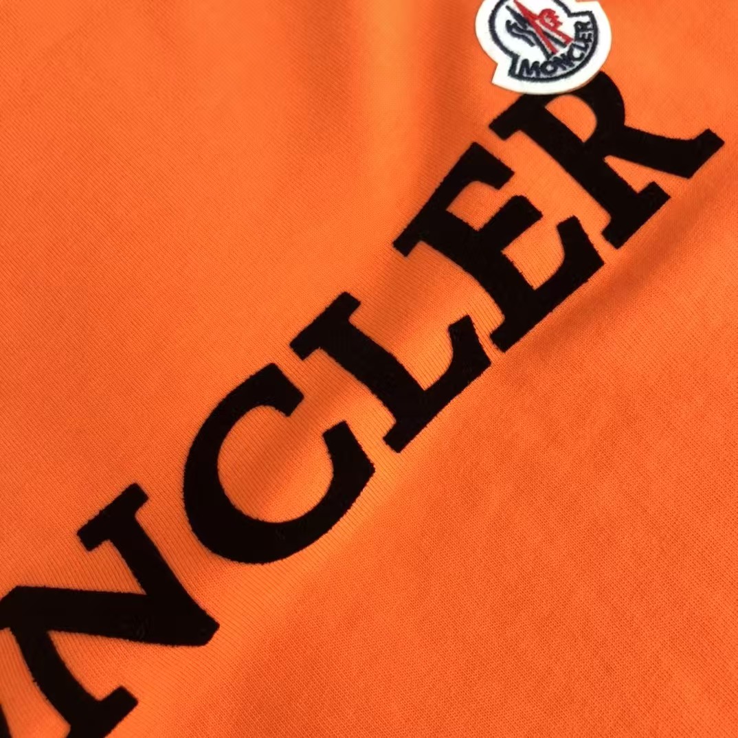 【Moncler 】（モンクレール）男女兼用、ご好評に付き再入荷！