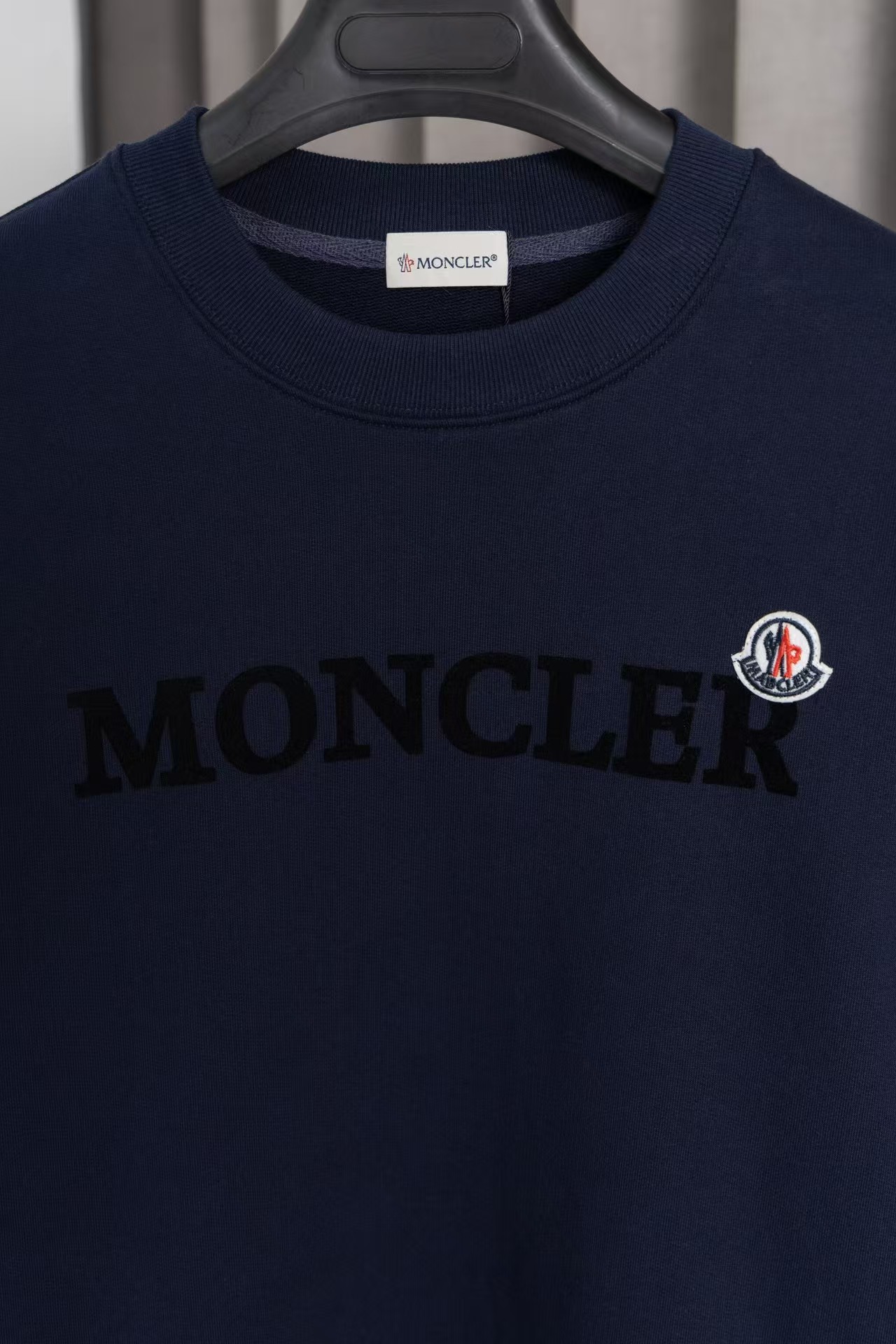 【MONCLER公式 旗艦店】（モンクレール）ラウンドネック長袖、ご好評に付き再入荷！