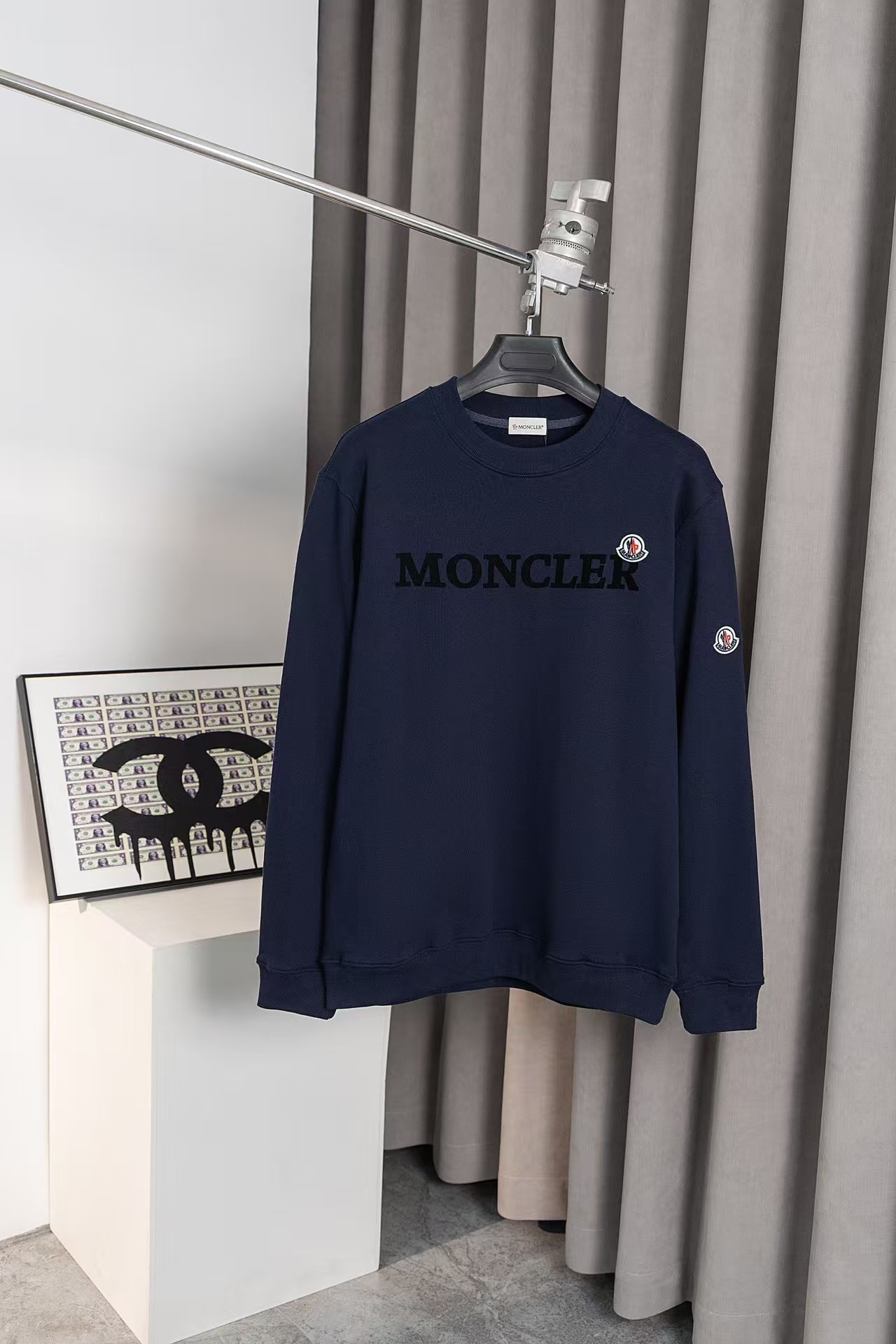 【MONCLER公式 旗艦店】（モンクレール）ラウンドネック長袖、ご好評に付き再入荷！