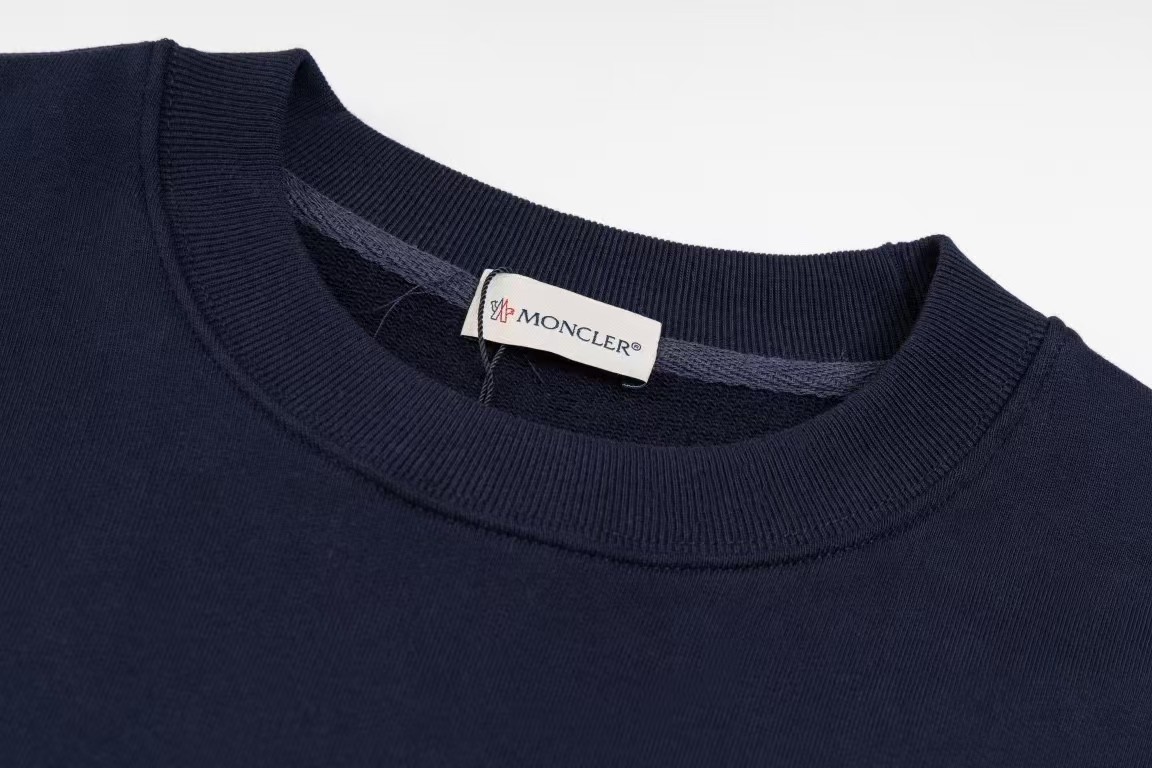 【MONCLER公式 旗艦店】（モンクレール）ラウンドネック長袖、ご好評に付き再入荷！