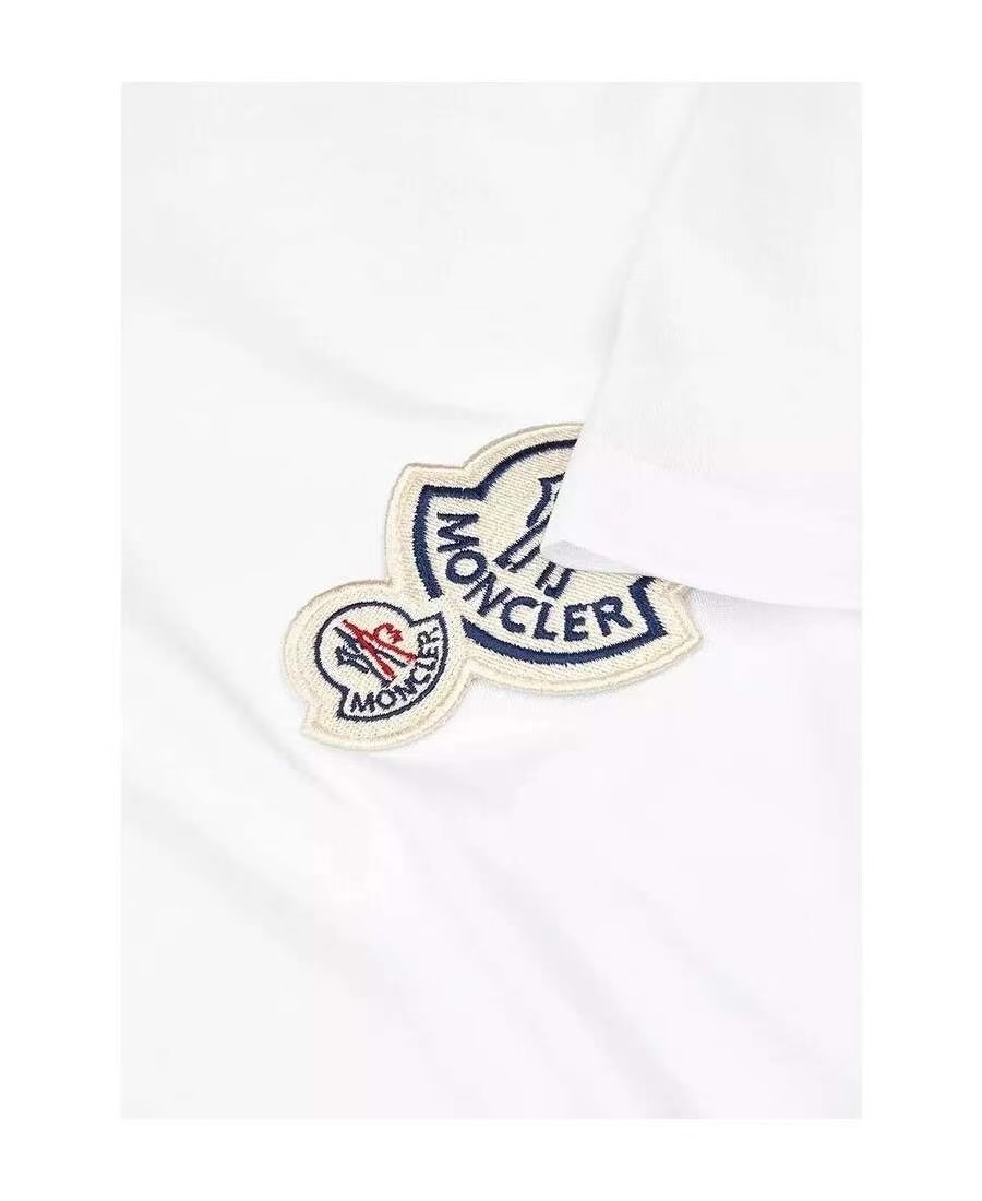 【Moncler 】（モンクレール）半袖Tシャツ 男女兼用、ご好評に付き再入荷！