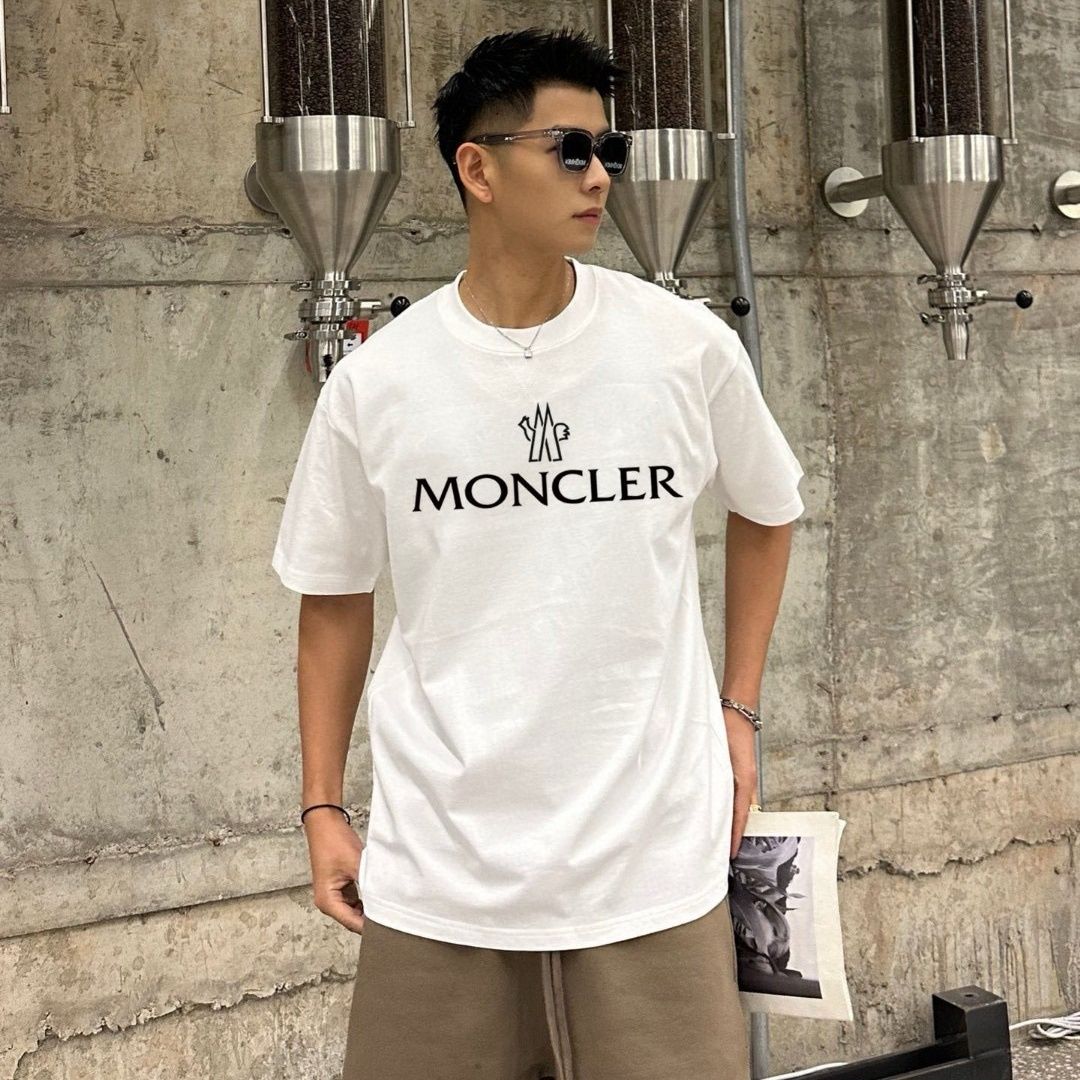 【Moncler 】（モンクレール）半袖Tシャツ 男女兼用、ご好評に付き再入荷！