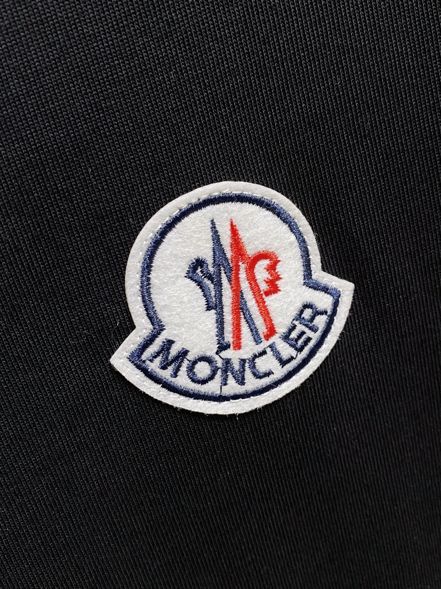 【MONCLER】モンクレール 半袖ショートパンツスーツ ご好評に付き再入荷！