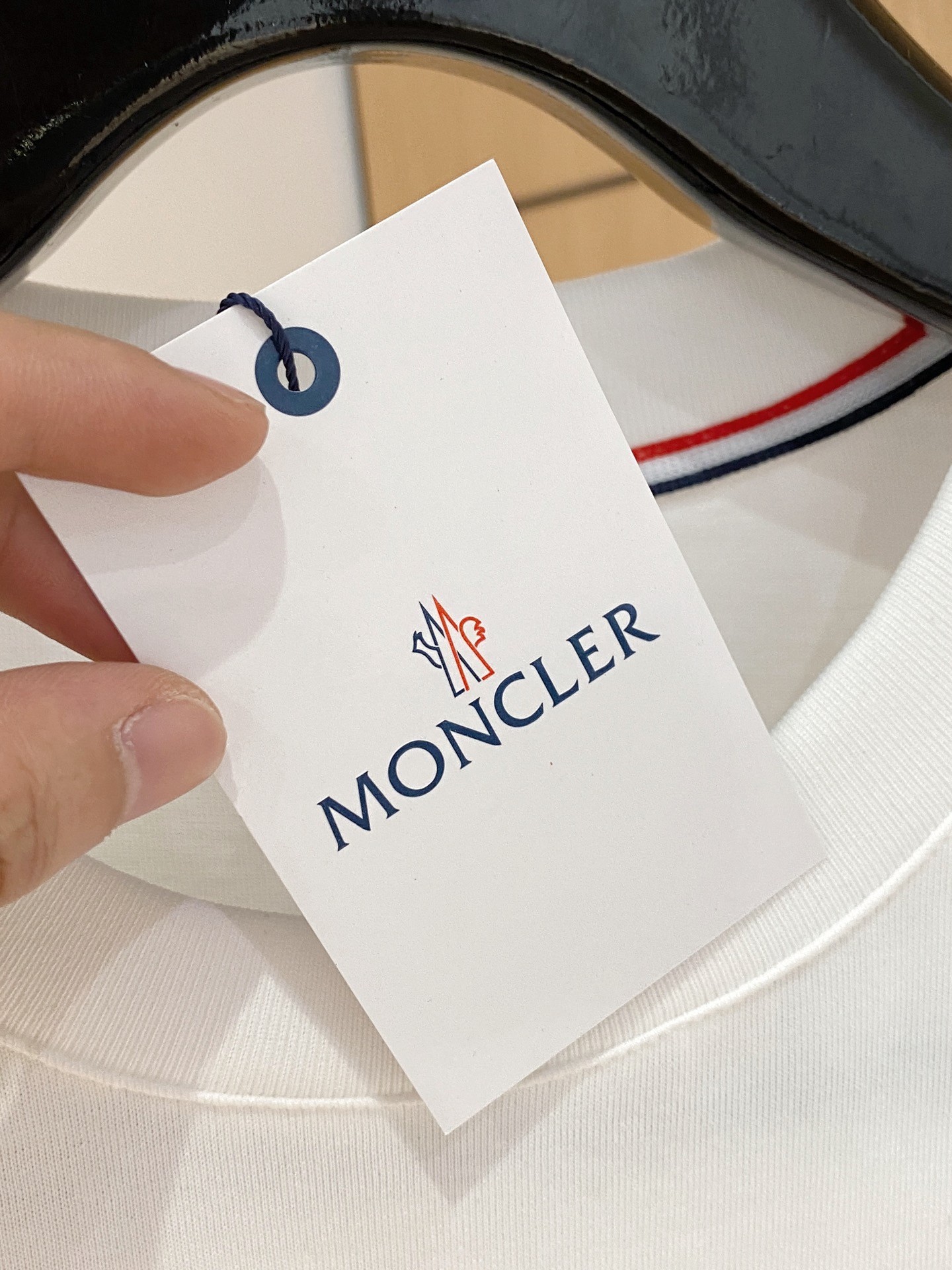 【MONCLER】モンクレール 半袖ショートパンツスーツ ご好評に付き再入荷！