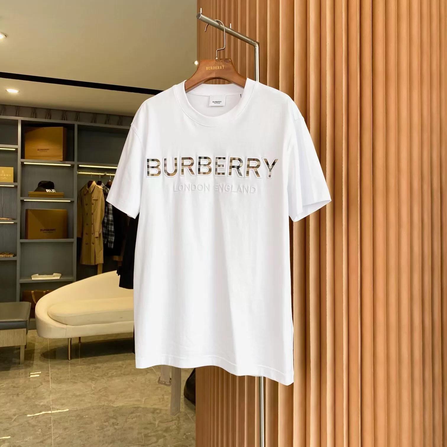 超人気商品 シンプル カジュアル 夏 無地 アルファベット オーバーサイズ 2色選べる Ｔシャツ