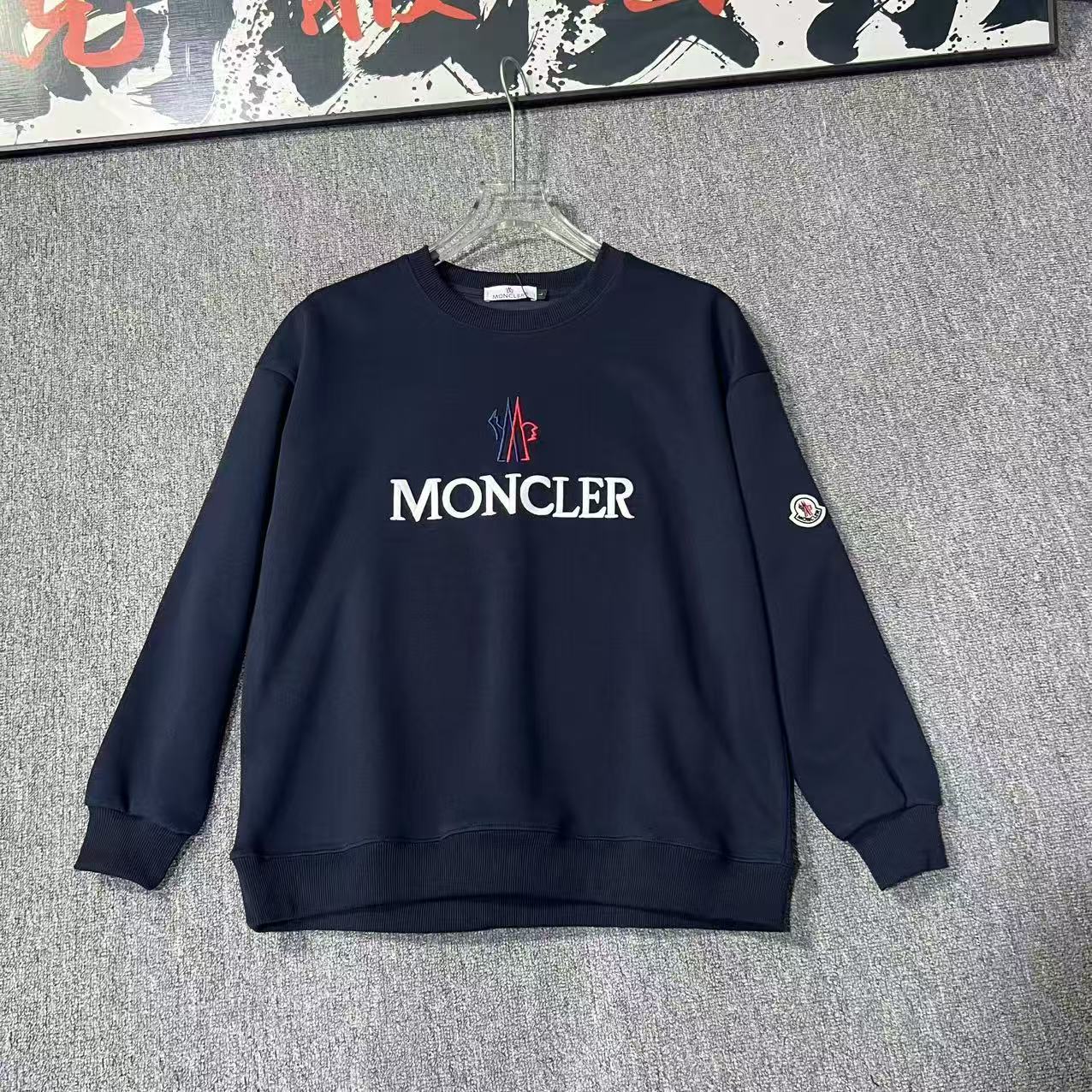 『M-4XL』新しい春と秋のトレンドの刺繍のカップルの同じスタイルのゆったりとしたラウンドネックの長袖