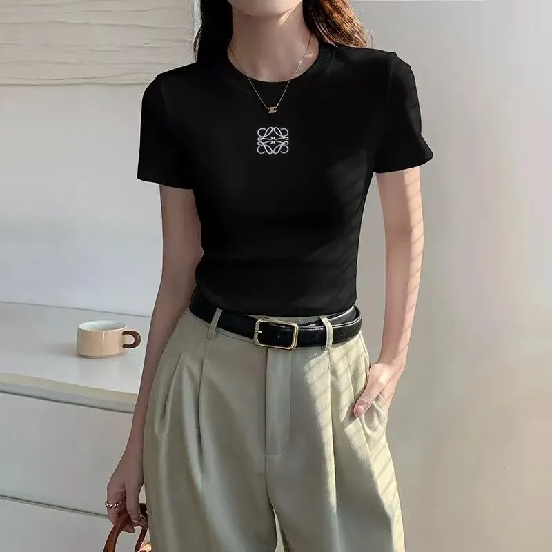 『M-XL』売れ切れ必至 大好評 絶対流行 シンプル フェミニン 刺繍 Ｔシャツ