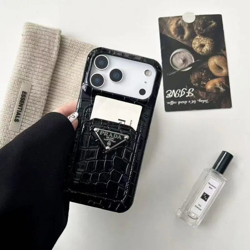 大活躍 ファッション 軽量 フィット感 快適手触りカード収納 スマホケース