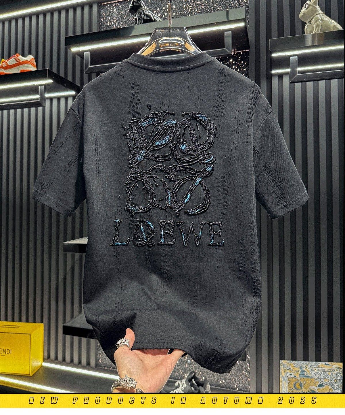 『M-4XL』メンズ刺繍入りダメージ加工半袖Tシャツ、新しい夏のラグジュアリースタイル