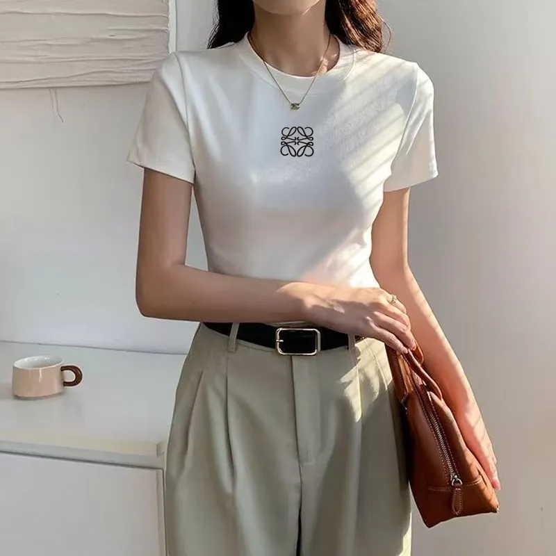 『M-XL』売れ切れ必至 大好評 絶対流行 シンプル フェミニン 刺繍 Ｔシャツ