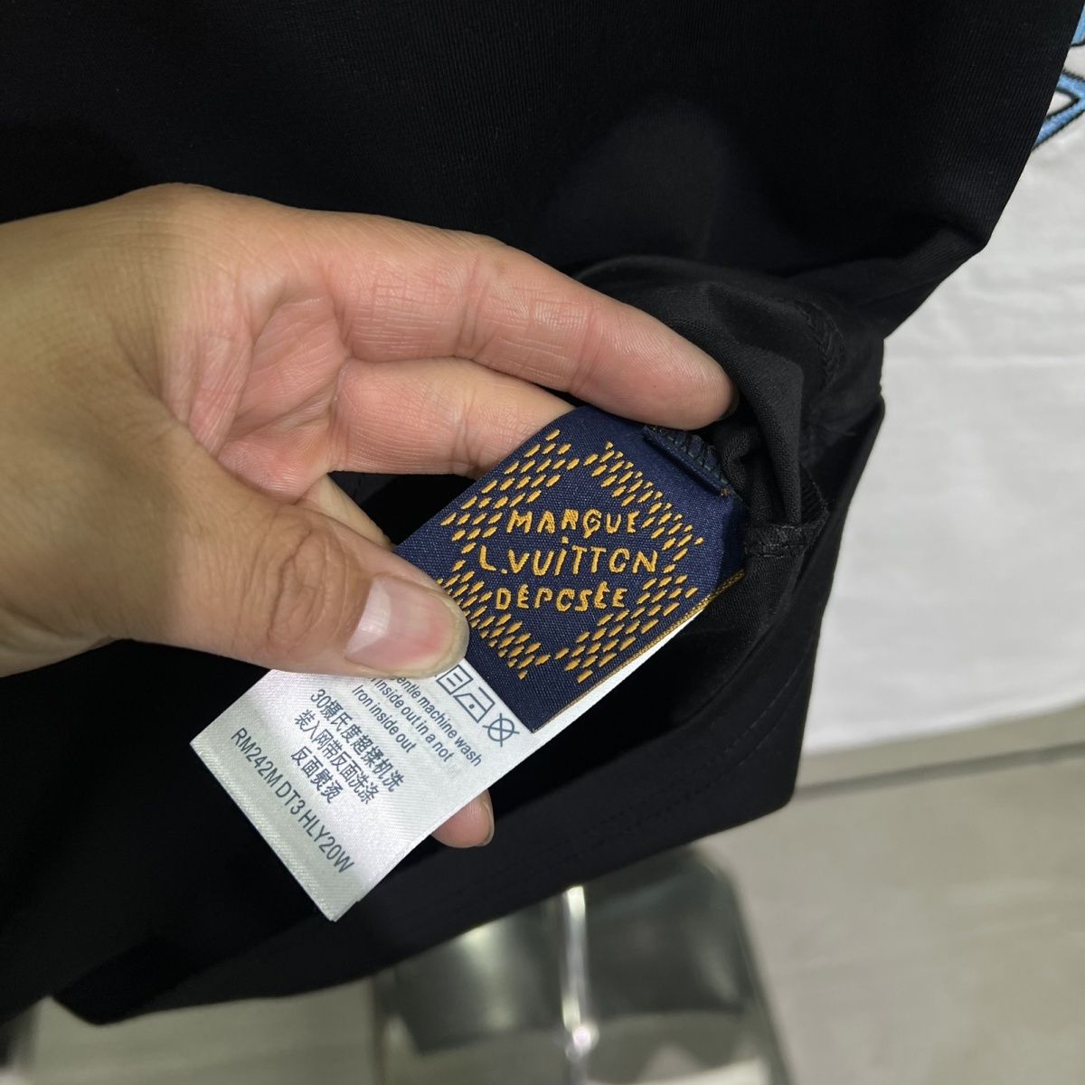 『S-2XL』男女兼用の刺繍入りラウンドネック半袖コットンTシャツ
