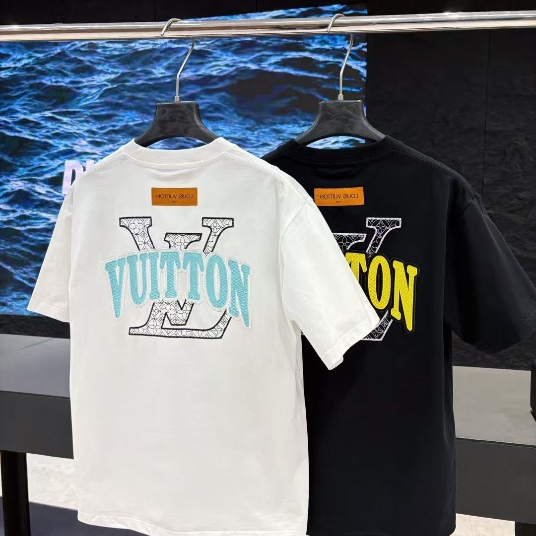 『S-XL』夏にぴったりの、トレンディな半袖カジュアルラウンドネックTシャツ