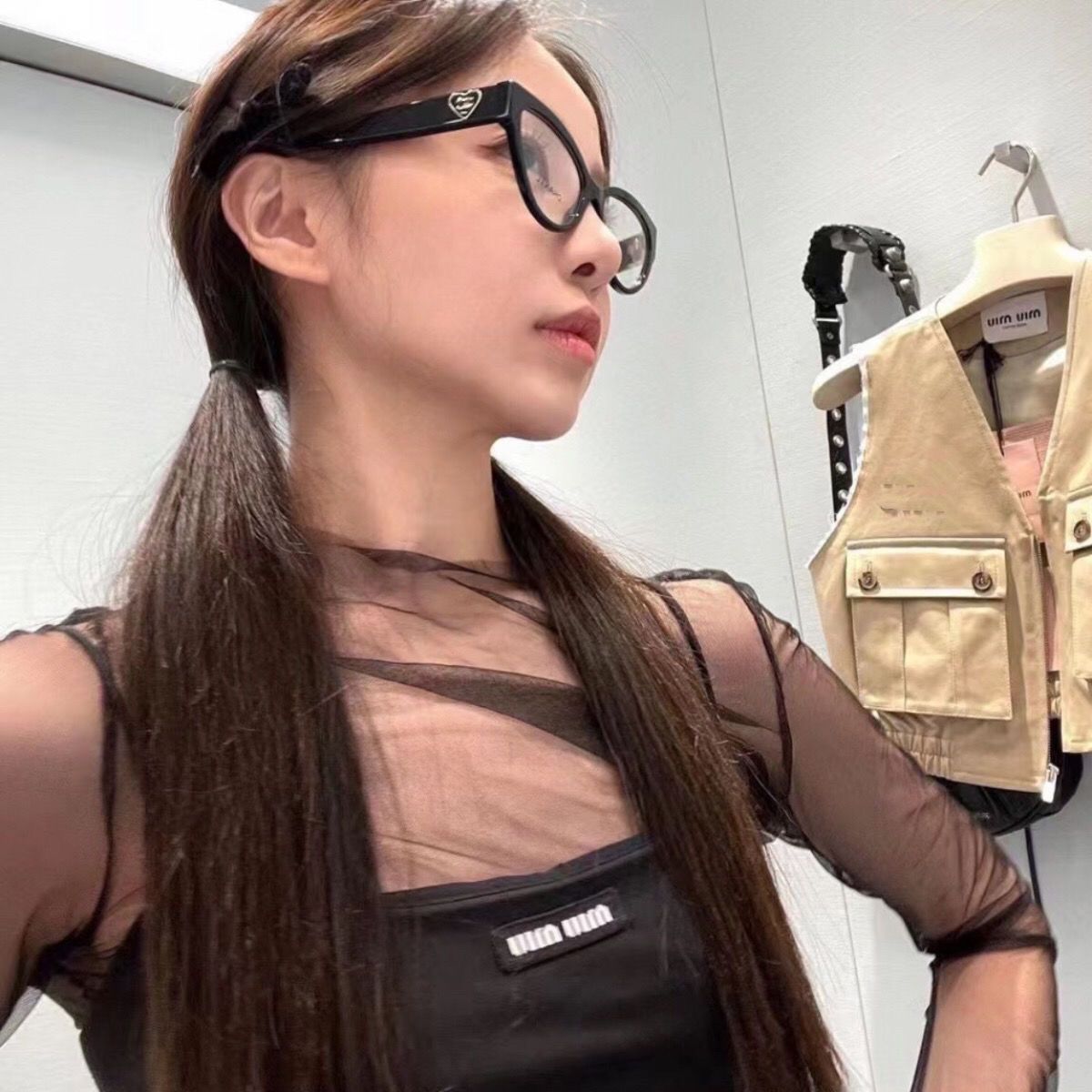 レトロなメガネ、ファッショナブルなカジュアルメガネ