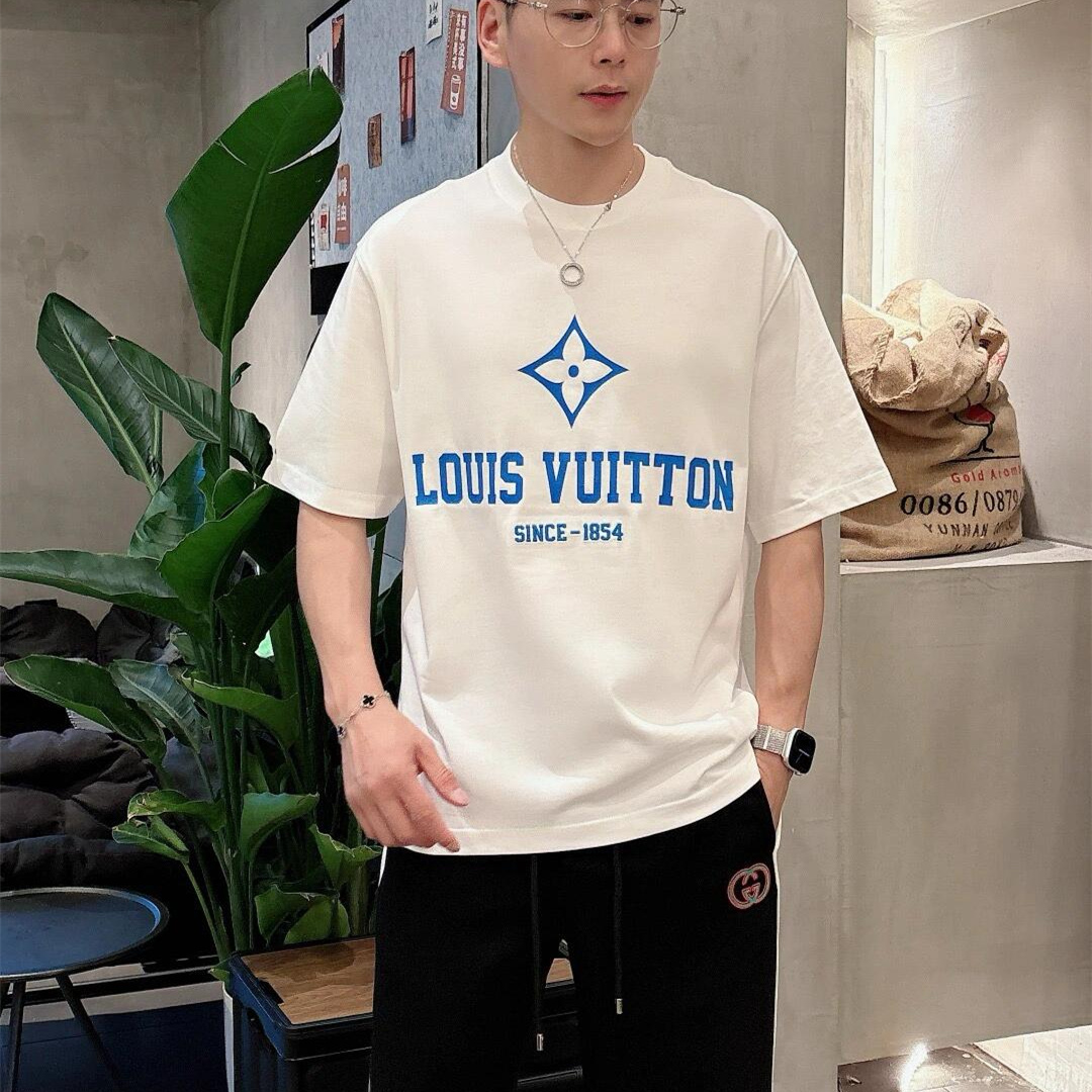 『S-4XL』ベーシックデザイン シンプル＆スマート モノトーンコーデに最適 Tシャツ