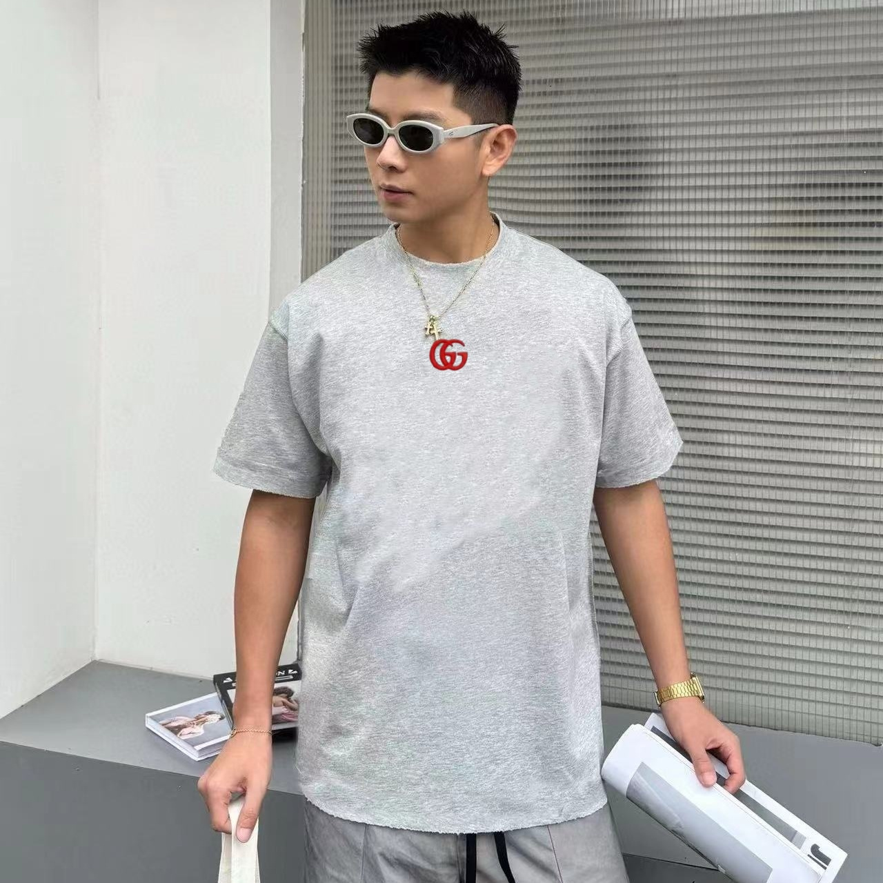 『S-4XL』トレンド最先端 スタイルアップ間違いなし リッチな仕上がり 動きやすい 刺繍 Ｔシャツ