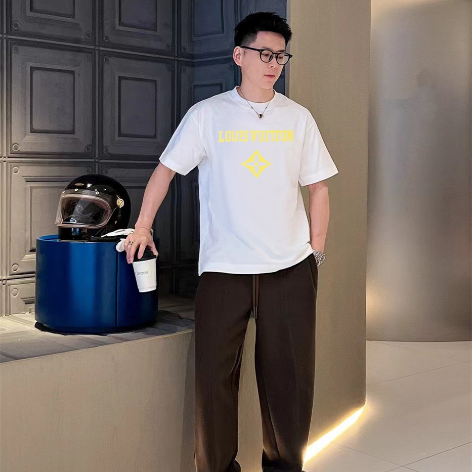 『S-4XL』洗練されたデザイン 着るだけで特別感 長く愛用できる さらさら素材 立体感のある Ｔシャツ