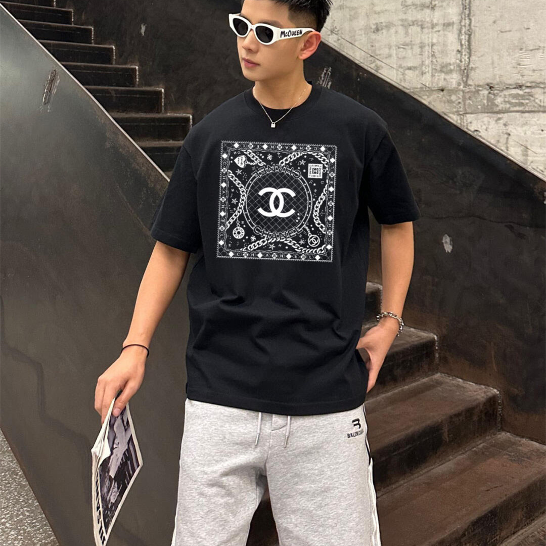 『S-4XL』着心地バツグン 季節を先取り 高見えデザイン ヴィンテージ風 さらさら素材 Ｔシャツ
