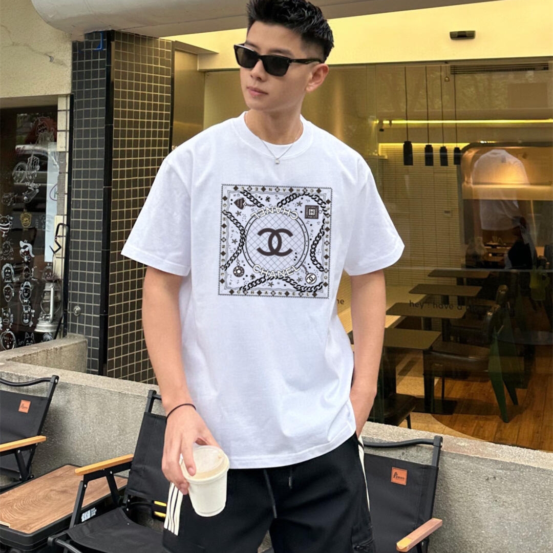 『S-4XL』着心地バツグン 季節を先取り 高見えデザイン ヴィンテージ風 さらさら素材 Ｔシャツ