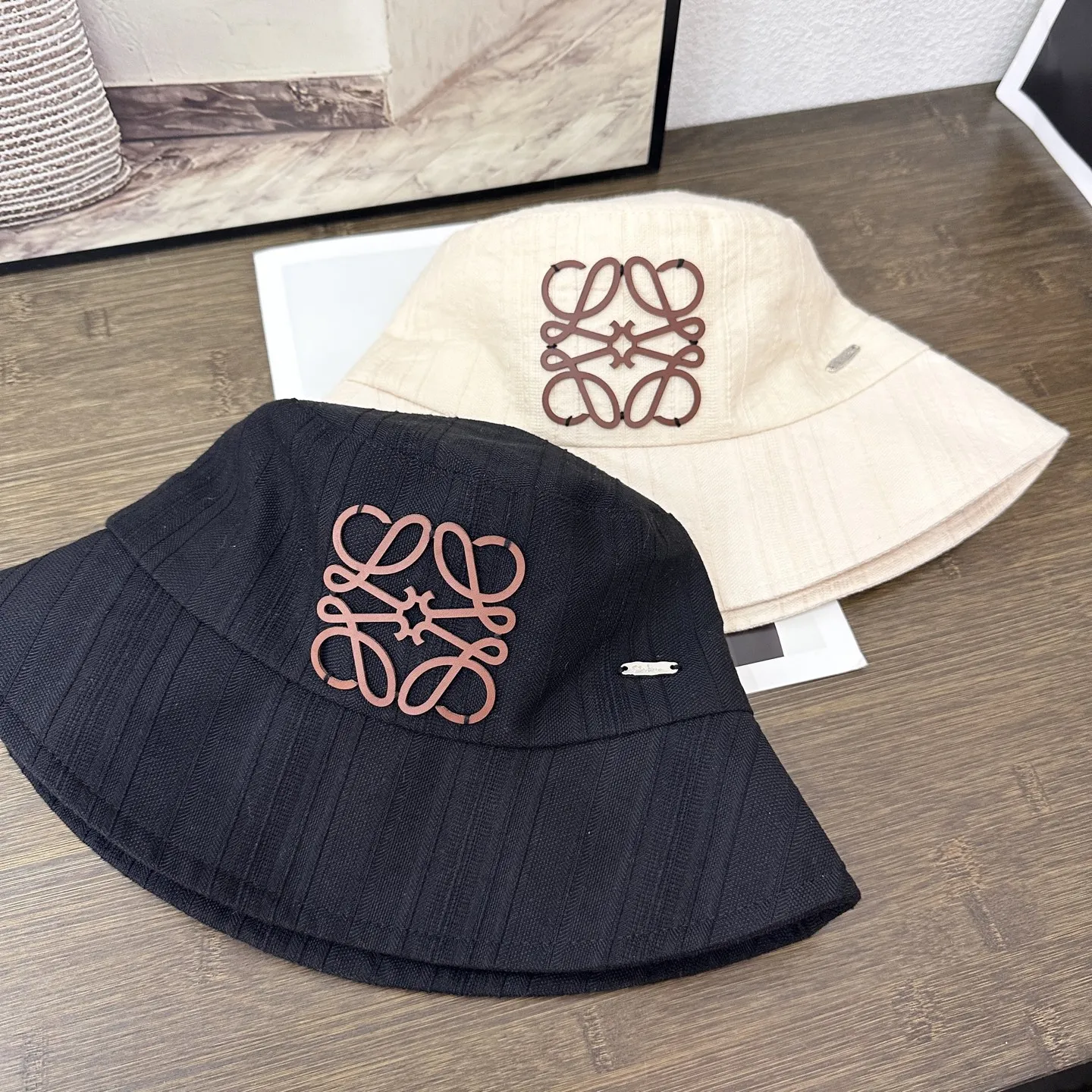高級感 絶対流行 日常 お手頃価格 2色選べられ 刺繍 ハット