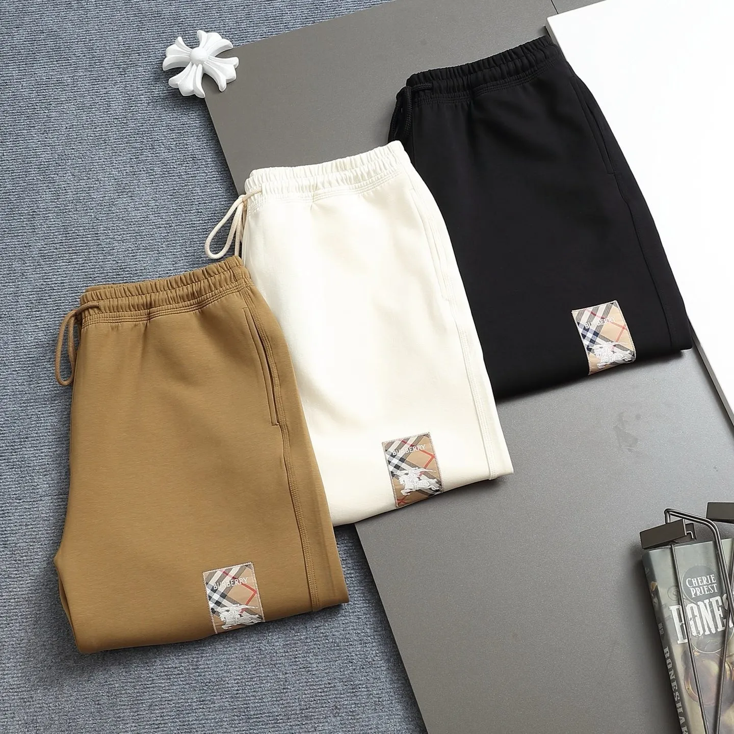 『XS-L』多色展開 カ高級感 ゆったり 合わせやすい ショートパンツ