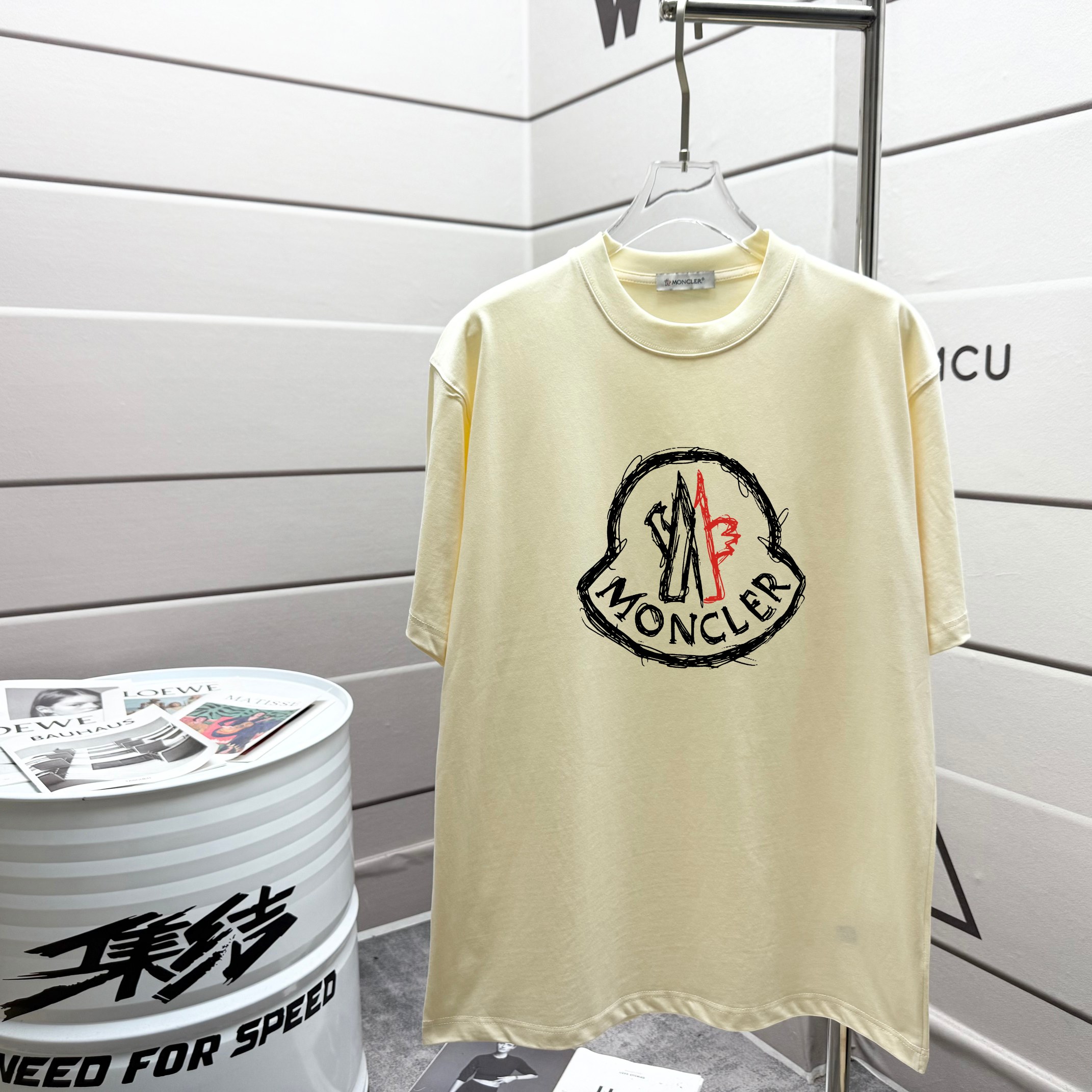 『XS-L』大人気 今季も大流行 シンプル カジュアル 質感のいい ルーズ Ｔシャツ