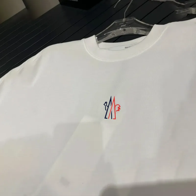 『S-4XL』大人らしい 春夏の新作 快適で耐久性があります Tシャツ