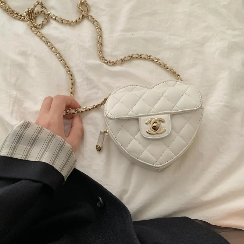 超人気商品 大活躍 高級感アップ セレブリティ ハート 肩掛け バッグ