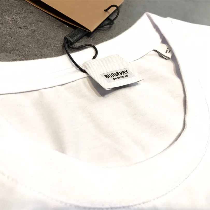 『フリーサイズ』超人気商品 大活躍 組み合わせやすい ルーズ ラウンドネック 刺繍 Tシャツ