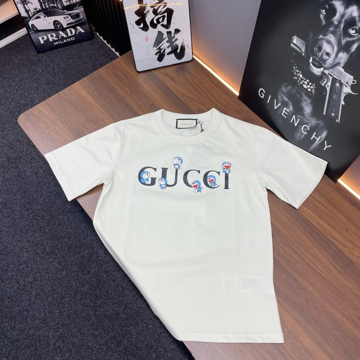 『S-2XL』高品質の半袖、軽量で高級感のある新しいトレンディなTシャツ