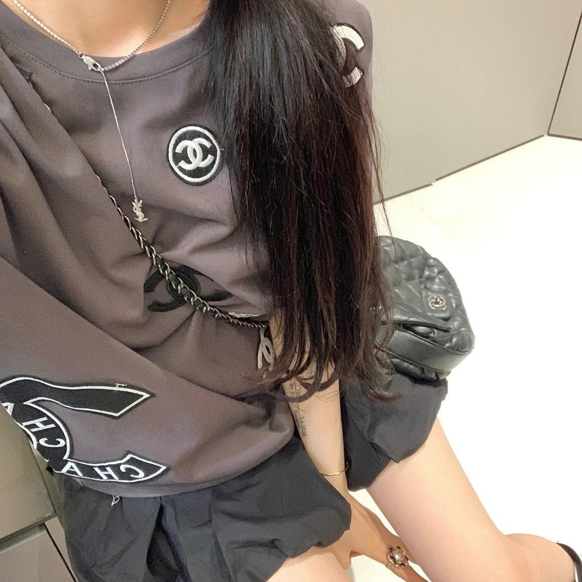 ファッショナブルなパッチワークラウンドネック純綿半袖Tシャツ、女性用、高級スイートルーズトップ