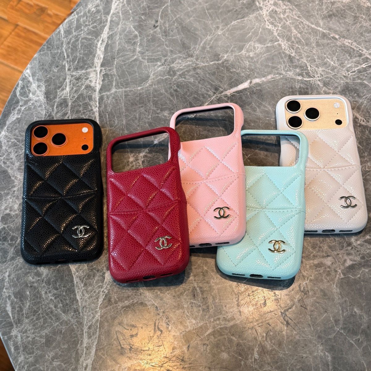 高品質のApple製スマホケース、スタイリッシュでクリエイティブなスマホケース