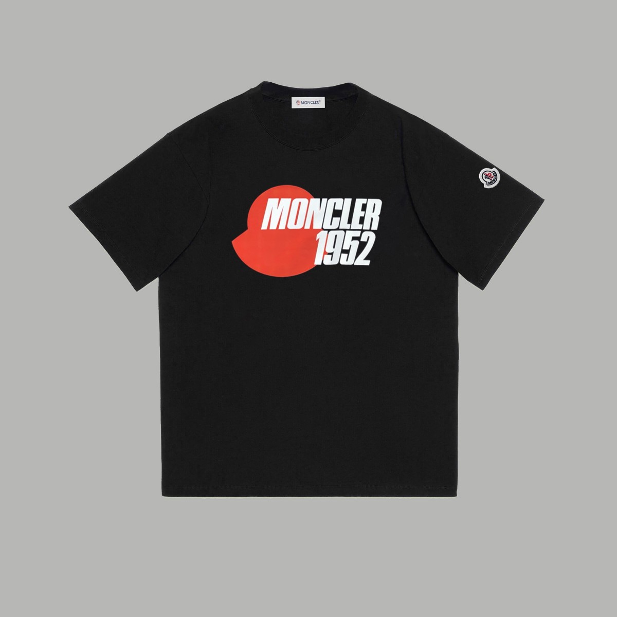 【Moncler 】（モンクレール）半袖Tシャツ 男女兼用、ご好評に付き再入荷！