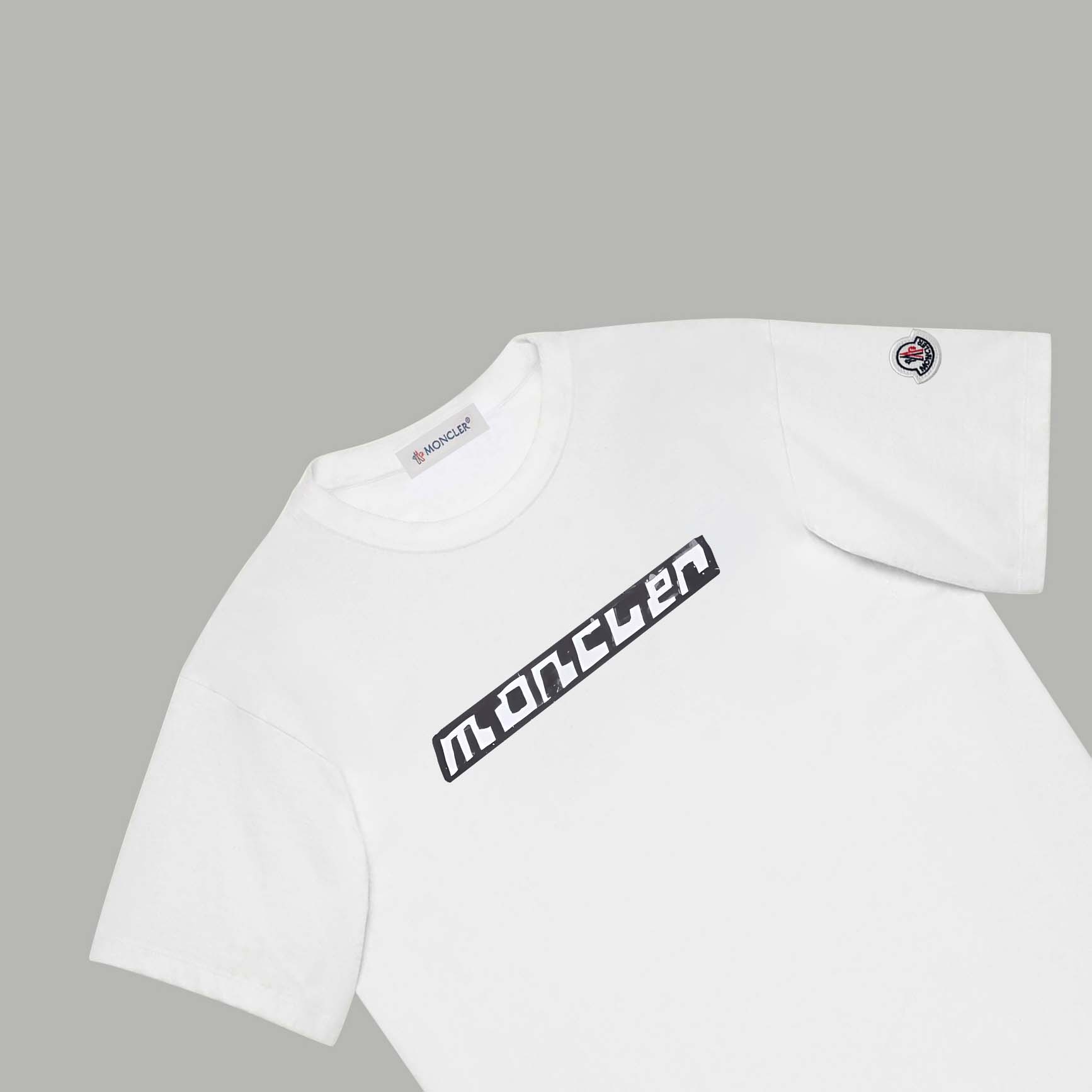 【Moncler 】（モンクレール）Tシャツ 男女兼用、ご好評に付き再入荷！