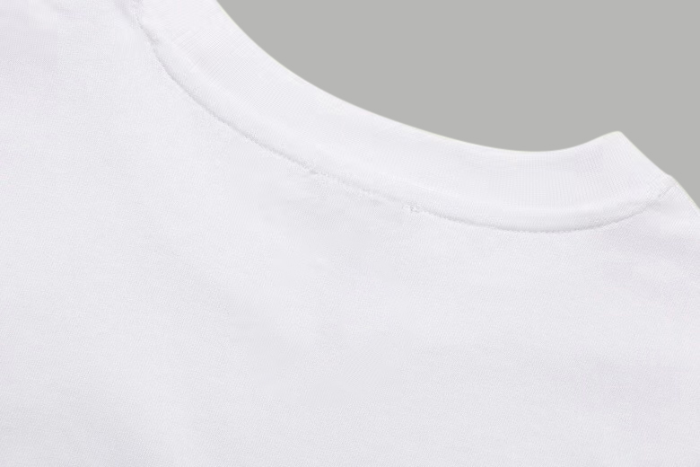 【Moncler 】（モンクレール）Tシャツ 男女兼用、ご好評に付き再入荷！
