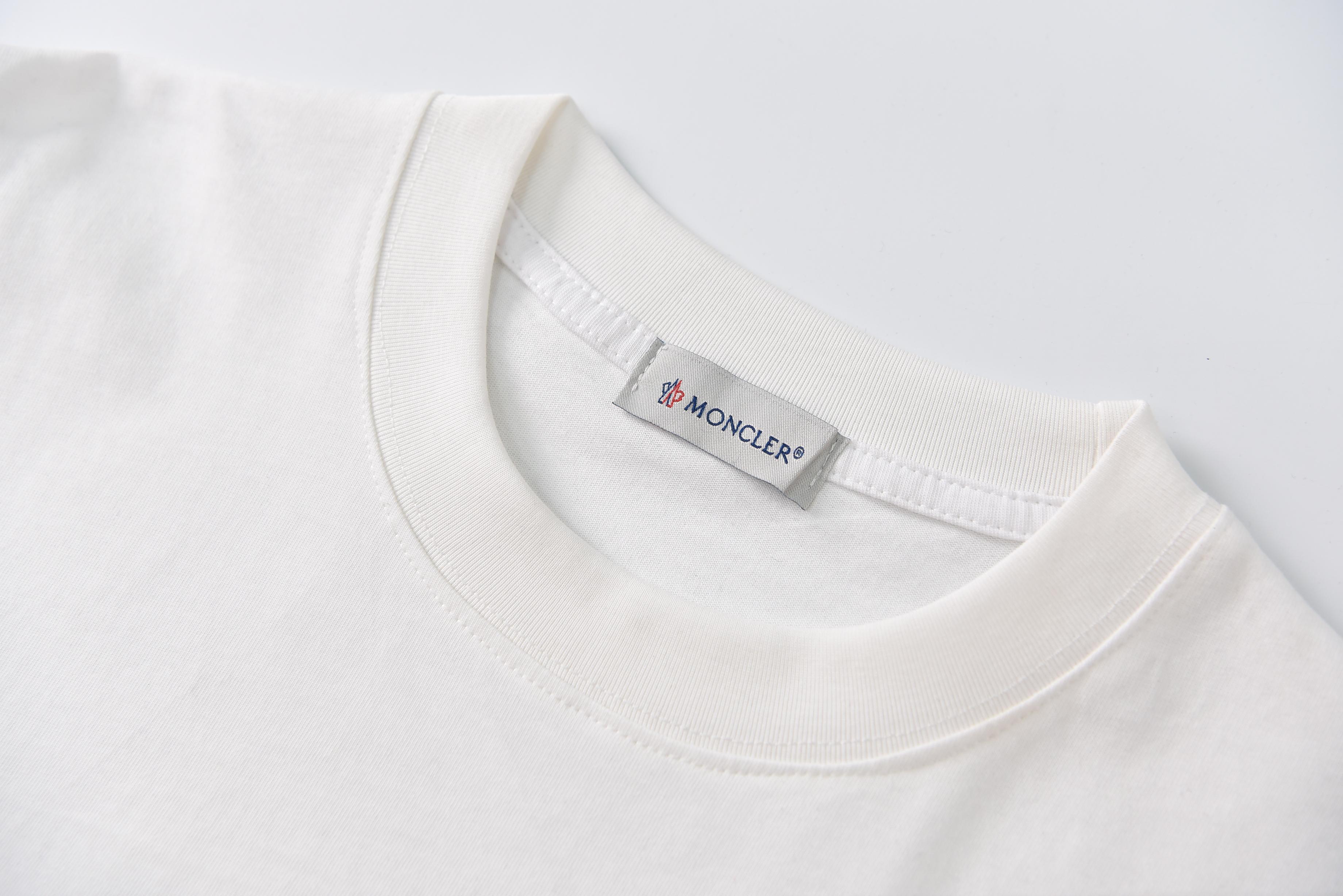 【Moncler 】（モンクレール）半袖Tシャツ 男女兼用、ご好評に付き再入荷！