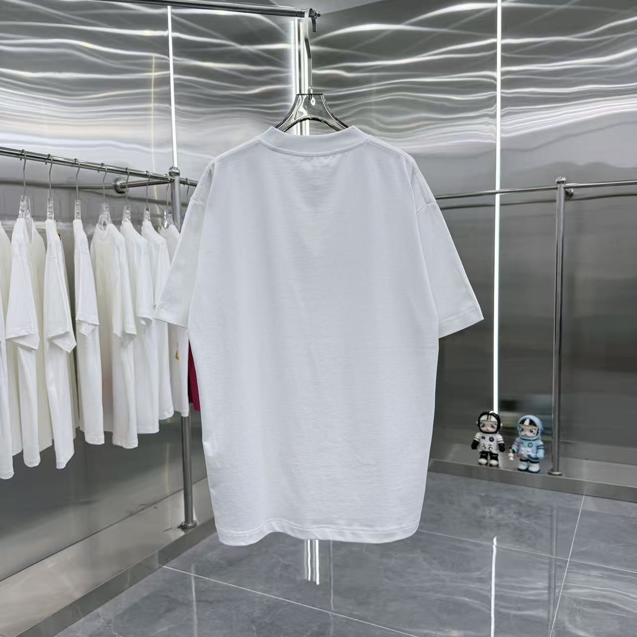 【S-2XL】大人気のラウンドネックのゆったりとしたトップス、着回し力抜群でスタイリッシュな半袖Tシャツ