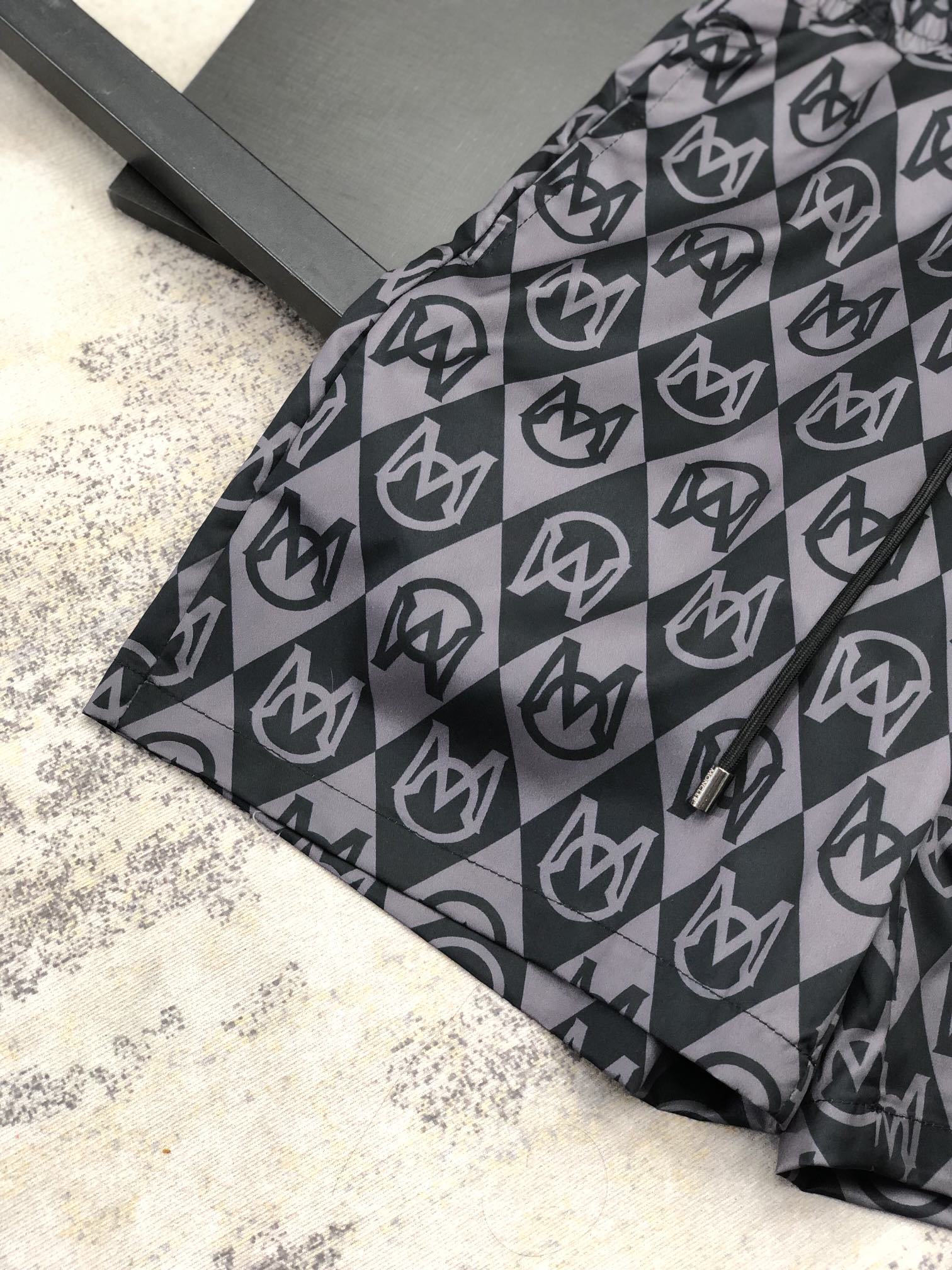 【MONCLER旗艦店】モンクレール 半ズボン ご好評に付き再入荷！