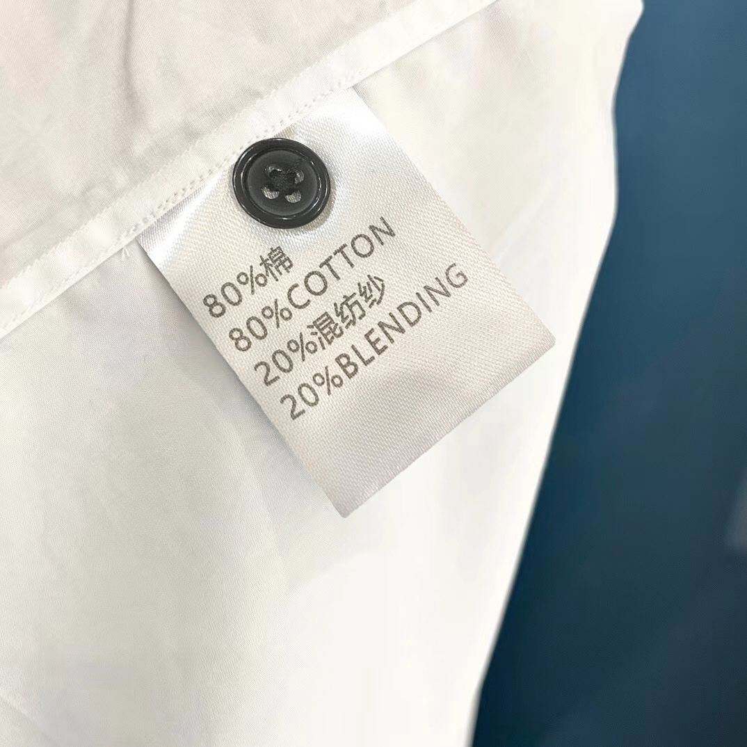 【MONCLER】（モンクレール）長袖シャツ、ご好評に付き再入荷！