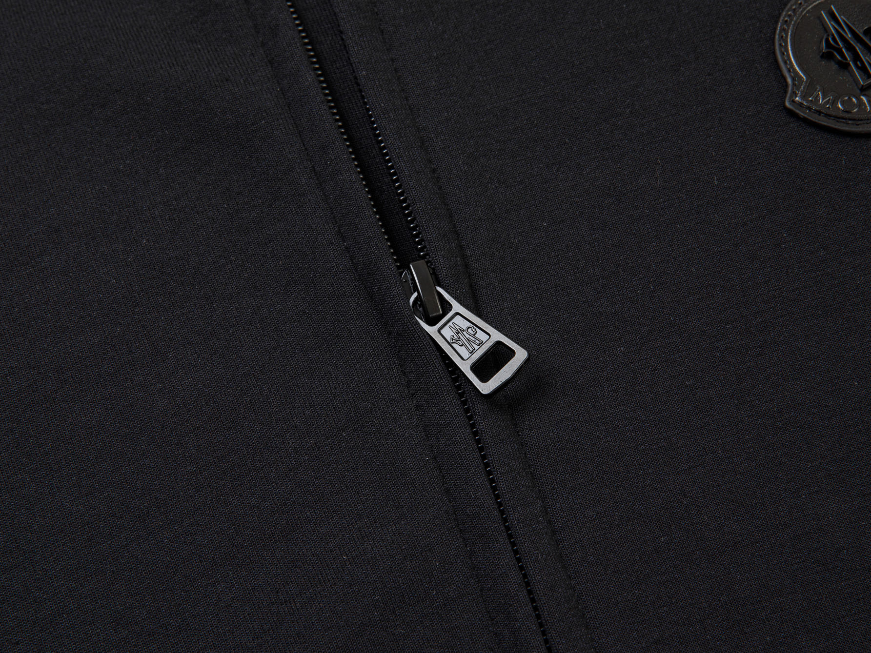 【MONCLER 公式旗艦店】ジャケット、ご好評に付き再入荷！