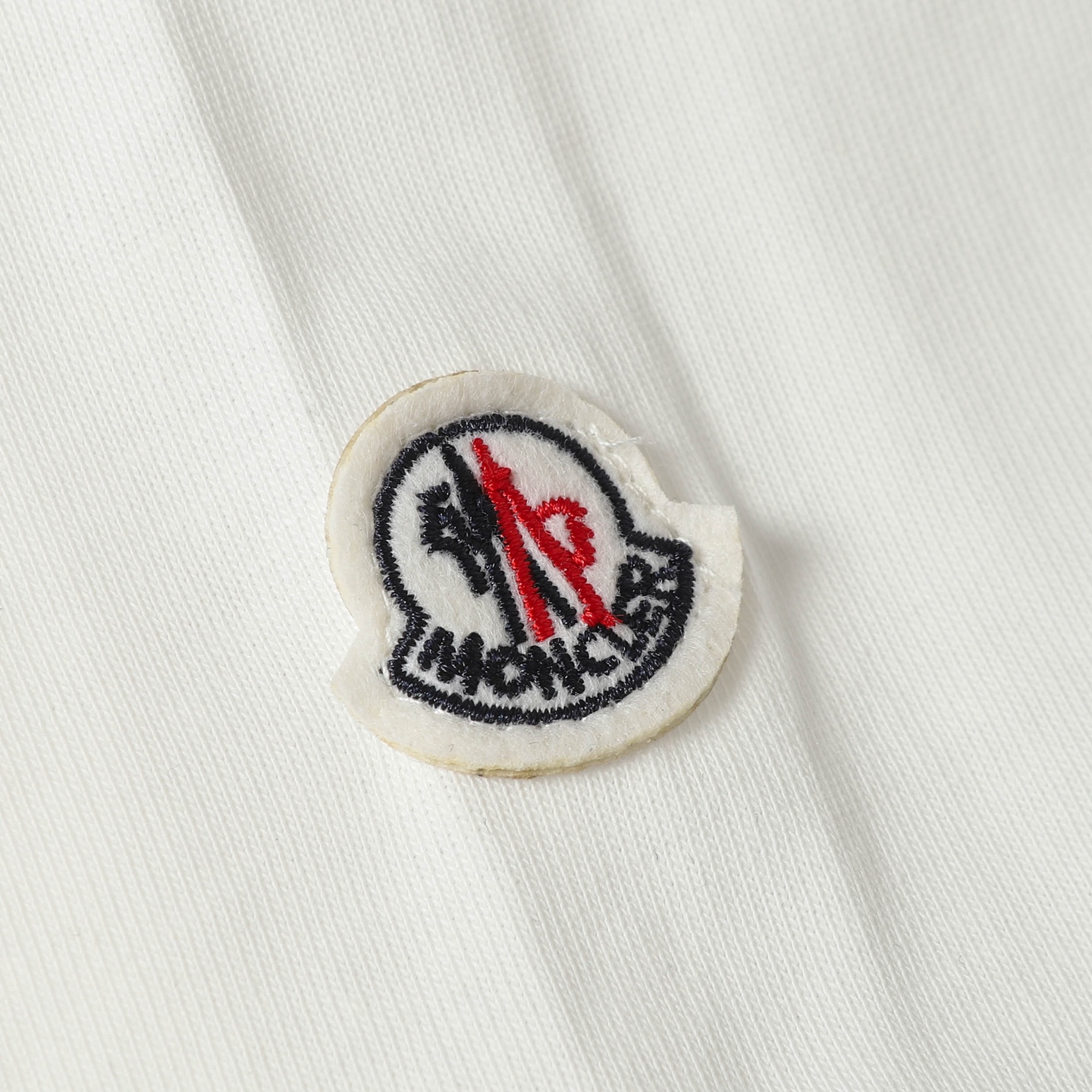 【Moncler 】（モンクレール）半袖Tシャツ 男女兼用、ご好評に付き再入荷！