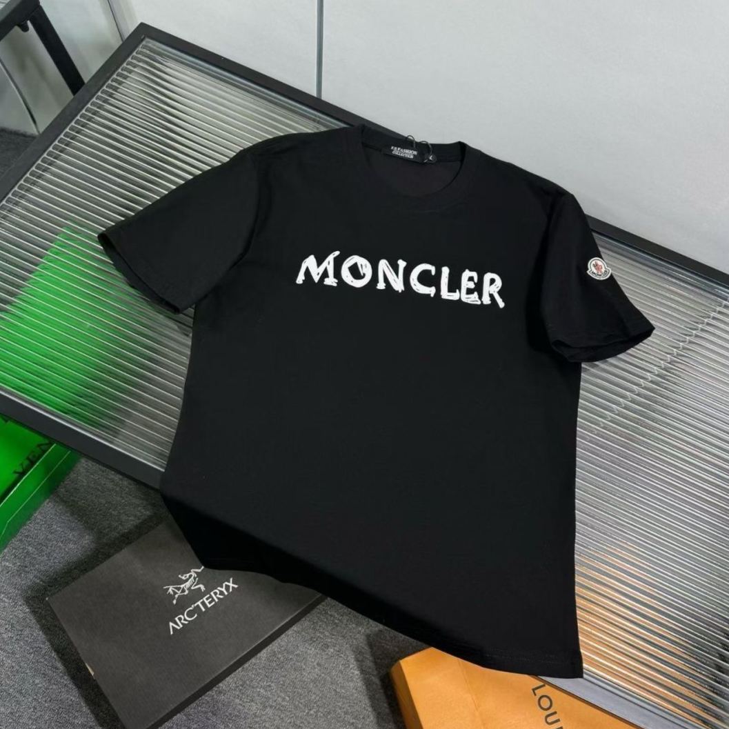トレンディなプリント入り半袖レターTシャツ、夏のカジュアルな通勤にも最適な万能Tシャツ