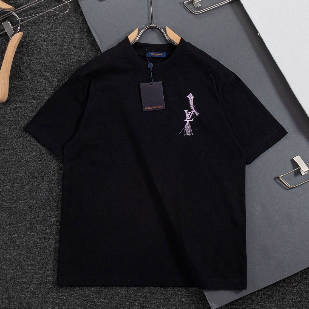 『S-XL』シンプルなカラフルな文字のタッセル刺繍入りラウンドネック半袖Tシャツ、ユニセックス
