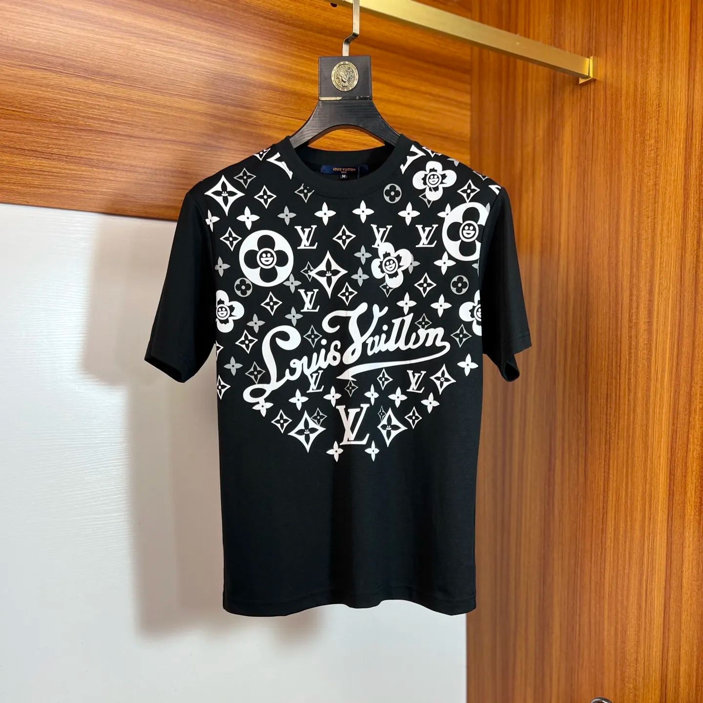 『M-3XL』夏の新作 高級感あふれるトレンディでスタイリッシュなTシャツトップス