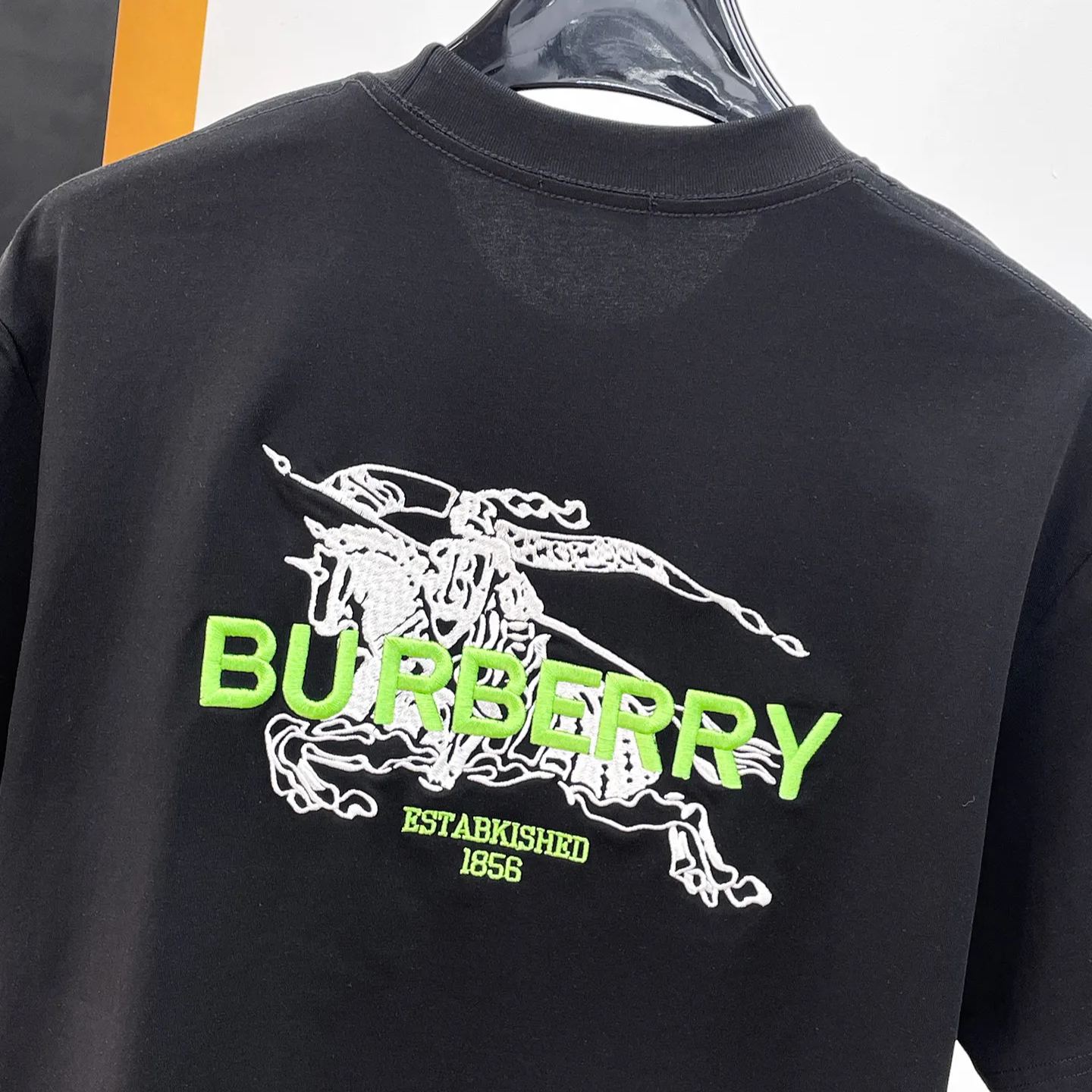 『M-3XL』新入荷  精巧な職人技と半袖デザインが特徴のプレミアムクルーネックTシャツ
