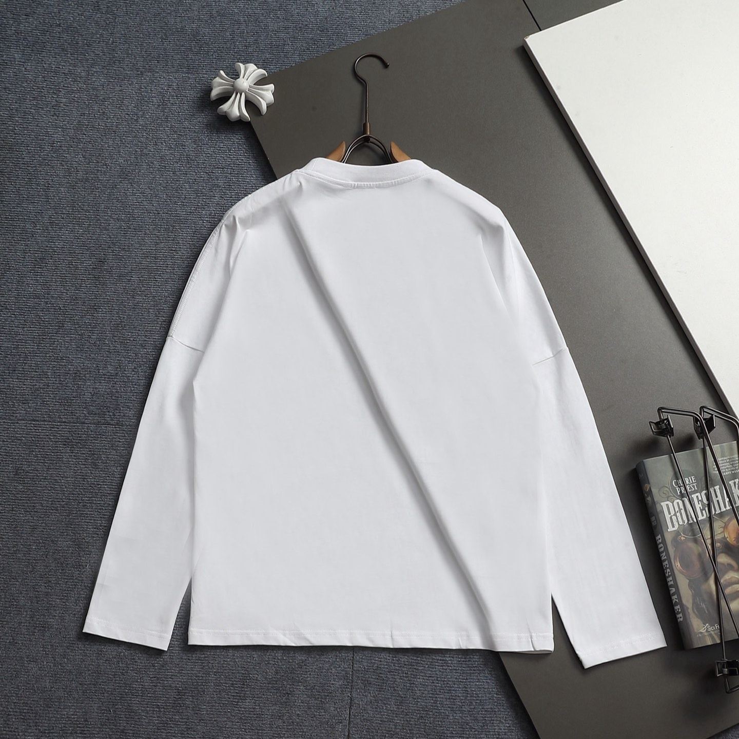 『S-XL』ラウンドネックの長袖、男女兼用で着回しのきくスタイル