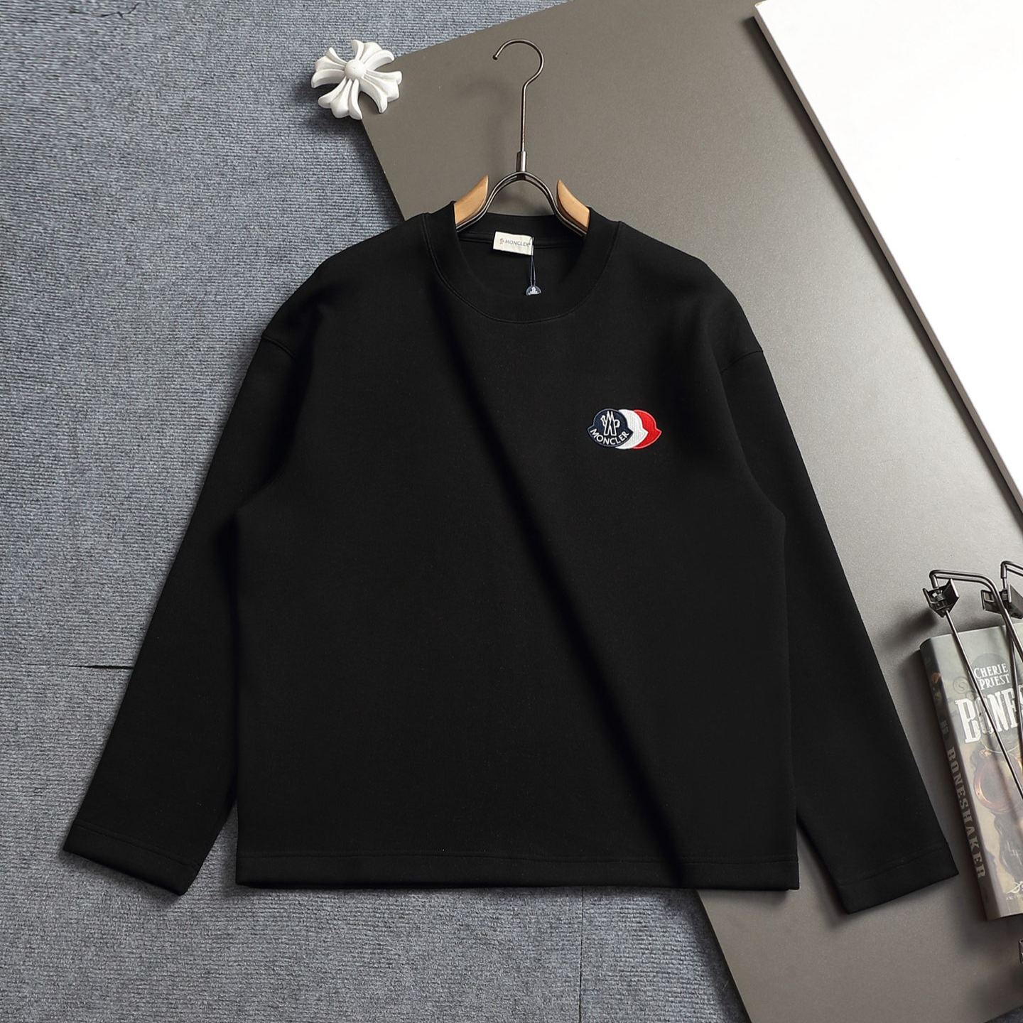 『S-XL』新作ラウンドネック長袖トップス、快適でスタイリッシュ